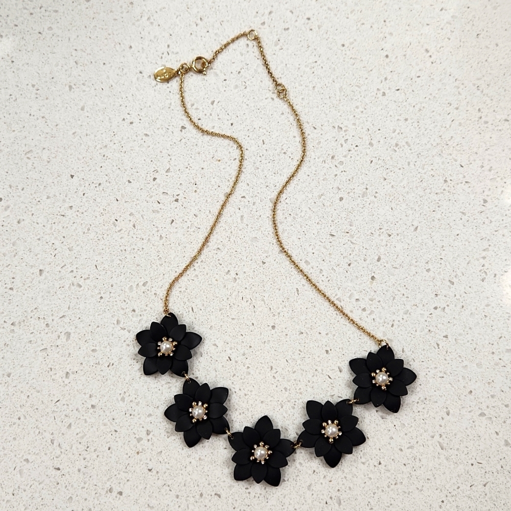 LOFT black floral statement necklace - Picture 3 of 5
